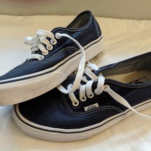 Navy blue unisex lace-up Vans Sneakers